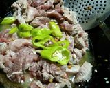 A picture of step 2 of Beef spicy strips.