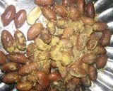 चटपटी मूंगफली (chatpati mungfali recipe in Hindi) रेसिपी चरण 2 फोटो