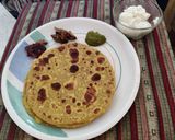A picture of step 6 of Chana dal parantha.
