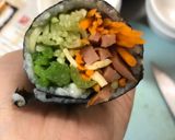 Hình bước làm 2 của món Cơm cuộn
