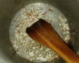 A picture of step 4 of Chicken stuffed Rooti farmajoo in pateela.