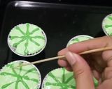 Foto langkah ke 5 dari resep Bolu kukus semangka.