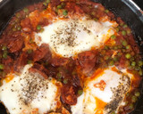 Foto del paso 9 de la receta: Huevos con chorizo y guisantes