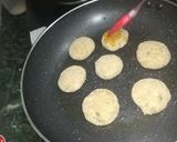 A picture of step 2 of Gobhi Ki Tikki.