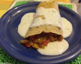 Töltött t.k. tortilla fokhagymás joghurtmártással recept fázis 6 fotója