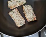 A picture of step 4 of Potato cheese open sandwich.