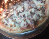 A picture of step 4 of Beef BBQ pizza.