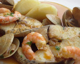 Foto del paso 10 de la receta: Corvina en salsa de langostinos y zanahorias