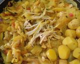 Foto del paso 7 de la receta: Calabacines🍱con pollo🍗en salsa de tomate🍅🥘🥙