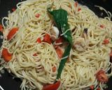 Foto langkah ke 5 dari resep Spaghetti Aroma Pandan.