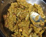 A picture of step 6 of Cluster beans garlic sabji.