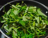 Foto langkah ke 1 dari resep Plecing Kangkung khas Lombok.