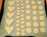 Gesztenyés-diós linzer cseresznye lekvárral gluténmentesen recept fázis 2 fotója