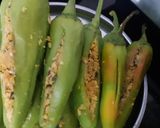 સ્ટફ ચીલી ભજીયા(Stuffed Chilly Bhajiya Recipe in Gujarati) રેસીપી સ્ટેપ3ફોટો