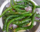 Foto langkah ke 3 dari resep SAMBAL HIJAU TERI — PEDAS, GURIH, SEGAR, NAMPOL! By : Jesslyn Orlane.