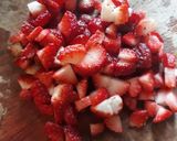 Foto langkah ke 4 dari resep Popsicles strawberry - es loli.