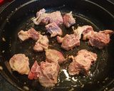 A picture of step 2 of Chinese-Style Braised Beef One-Pot.