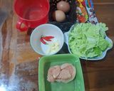 Foto langkah ke 1 dari resep Mie Instan Goreng Rendah Kalori, Tinggi Protein (Telur + Dada Ayam 100gr).