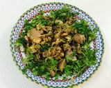 Hình bước làm 2 của món Mề tim gà xào gừng cay