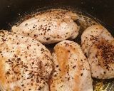 A picture of step 1 of Creamy white wine chicken kick.