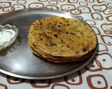 पालक पराठा (palak paratha recipe in marathi) रेसिपी स्टेप 3 फोटो