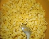 A picture of step 2 of Indori poha.