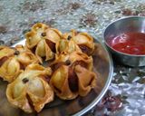 A picture of step 9 of Deep fried Aloo flower.