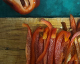 Foto del paso 2 de la receta: Salchichas en salsa con pimiento rojo
