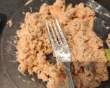 Une image de l'étape 5 de Yaki Onigiri au saumon.