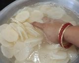 আলুর পাঁপড়(aloor papad recipe in bengali) রেসিপি ধাপ - 2 ছবি