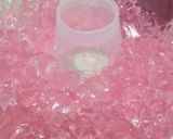 Foto langkah ke 2 dari resep Milky Jelly Strawberry.