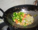 A picture of step 3 of Vermicelli Pulao.