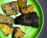 A picture of step 3 of Mustard 'Rui' Fish Curry.