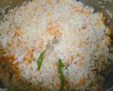 A picture of step 3 of Afghani pulao.