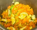 A picture of step 5 of Zucchini with rice and other vegetables in a multicooker.