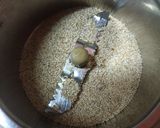 A picture of step 1 of Doi posto bhindi.