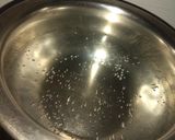 A picture of step 3 of Wheat flour and sooji halwa.