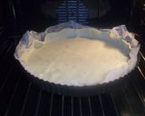 Foto del paso 6 de la receta Coca de masa brisa con tomate, pimiento y atún