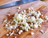 Hình bước làm 2 của món Salad Cà Chua Tôm Biển