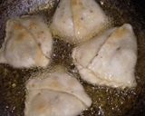 A picture of step 4 of Aalu ke samosay.
