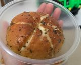 Foto langkah ke 7 dari resep Korean Garlic cheese bread.