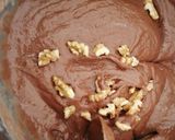 A picture of step 4 of Walnut Brawnies without egg.