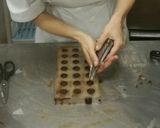 Foto del paso 10 de la receta Bombones rellenos de toffee