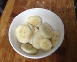Hình bước làm 1 của món Pancake trứng chuối cho bữa sáng nhẹ nhàng
