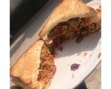 A picture of step 3 of Egg club sandwich.