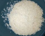 A picture of step 2 of Mkate wa sinia(rice cake).