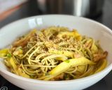 Une image de l'étape 5 de Spaghetti sautés aux lardons & courgettes au curcuma.