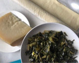 Foto del paso 1 de la receta: Hojaldritos de acelgas silvestres y queso curado