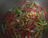 Foto del paso 2 de la receta: Fideitos con queso, pollo y verduras