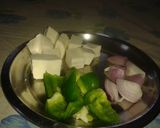 A picture of step 1 of Paneer tikka.